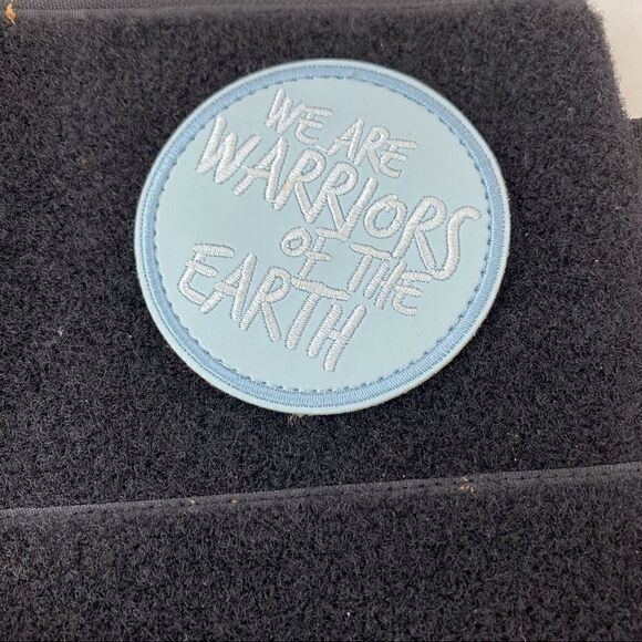 Innisfree x Heidenei Black Cosmetic Travel Bag - Picture 3 of 11